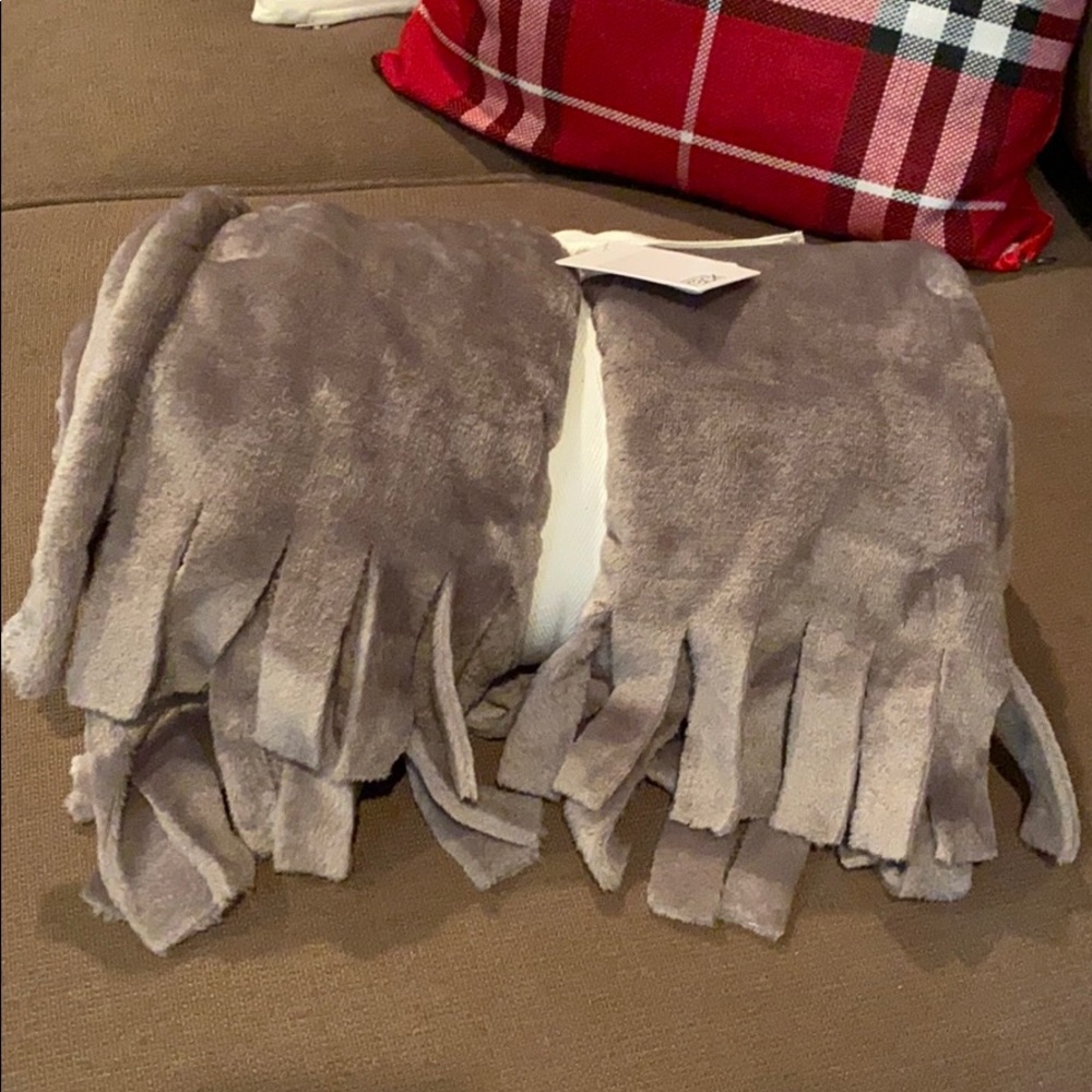 New With Tags Soft Throw Blanket